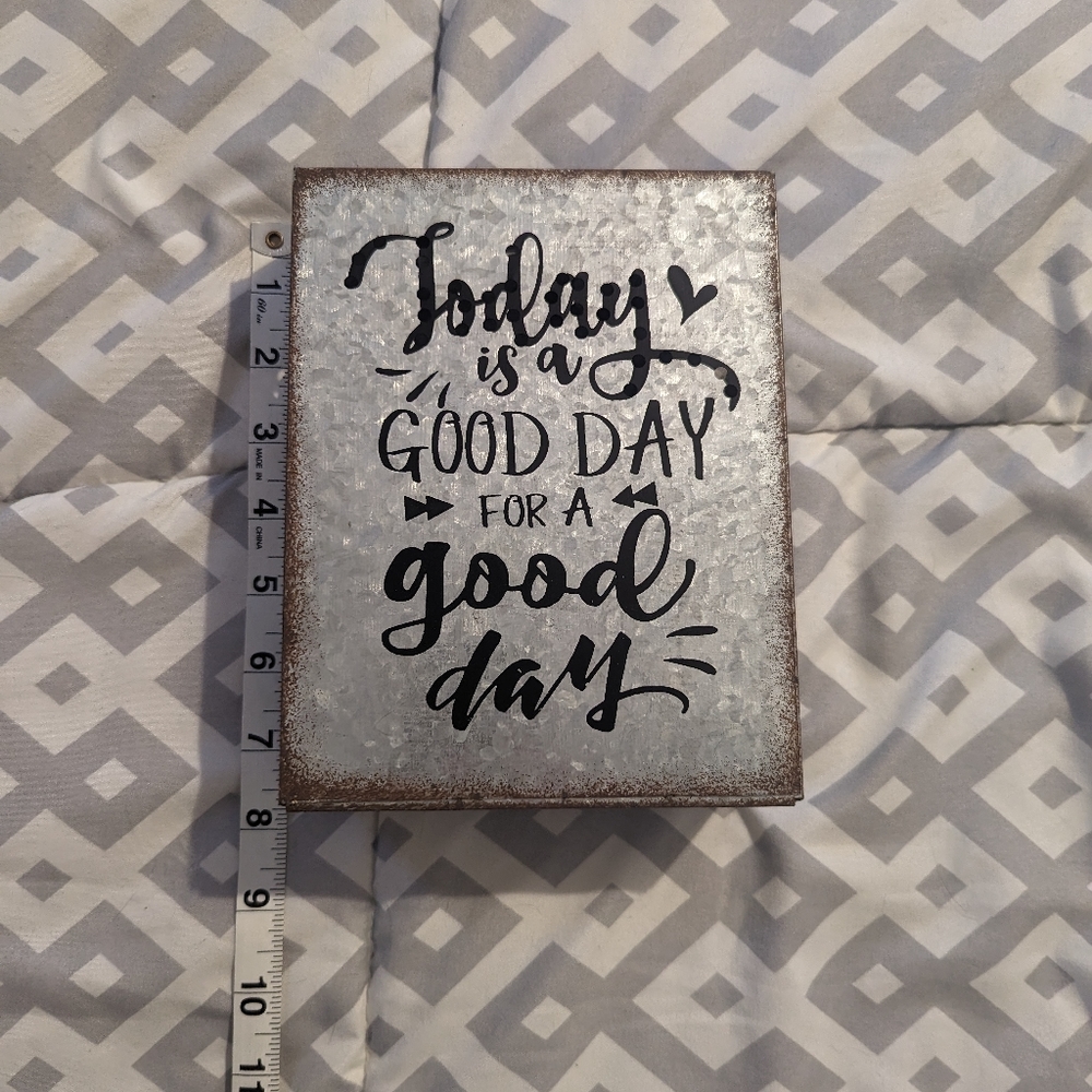 Home Decor-Good Day Sign - Picture 6 of 6